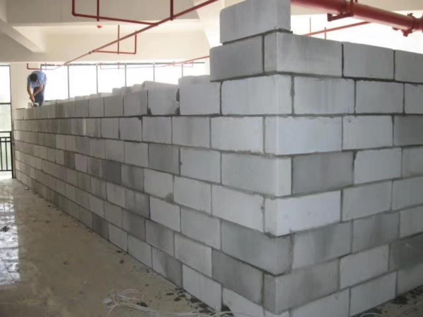 松潘蒸压加气混凝土砌块承重墙静力和抗震性能的研究